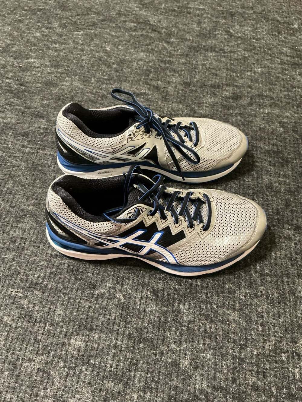 ASICS GT-2000 4 Running Shoes Mens  Size 8.5 Silver White Royal